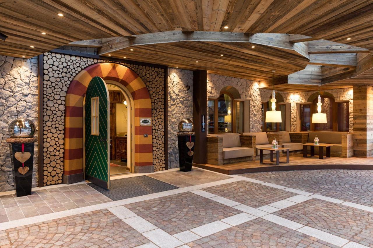 Croce Bianca Leisure & Spa Hotel Canazei Kültér fotó