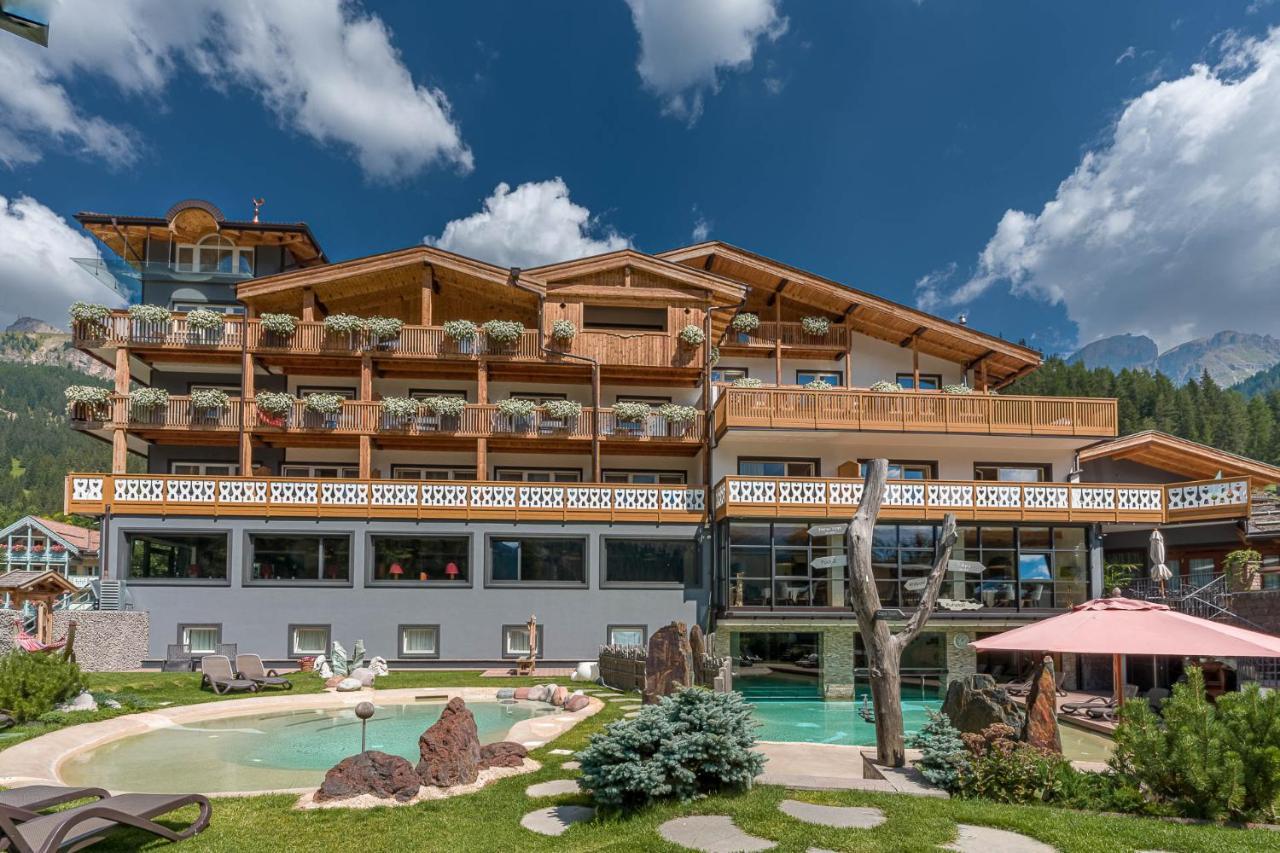 Croce Bianca Leisure & Spa Hotel Canazei Kültér fotó