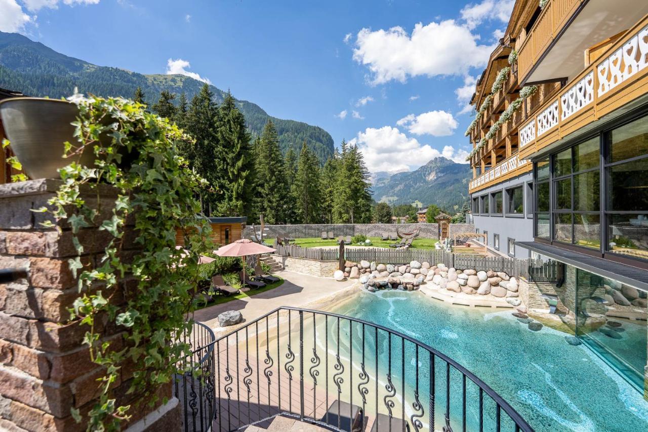 Croce Bianca Leisure & Spa Hotel Canazei Kültér fotó