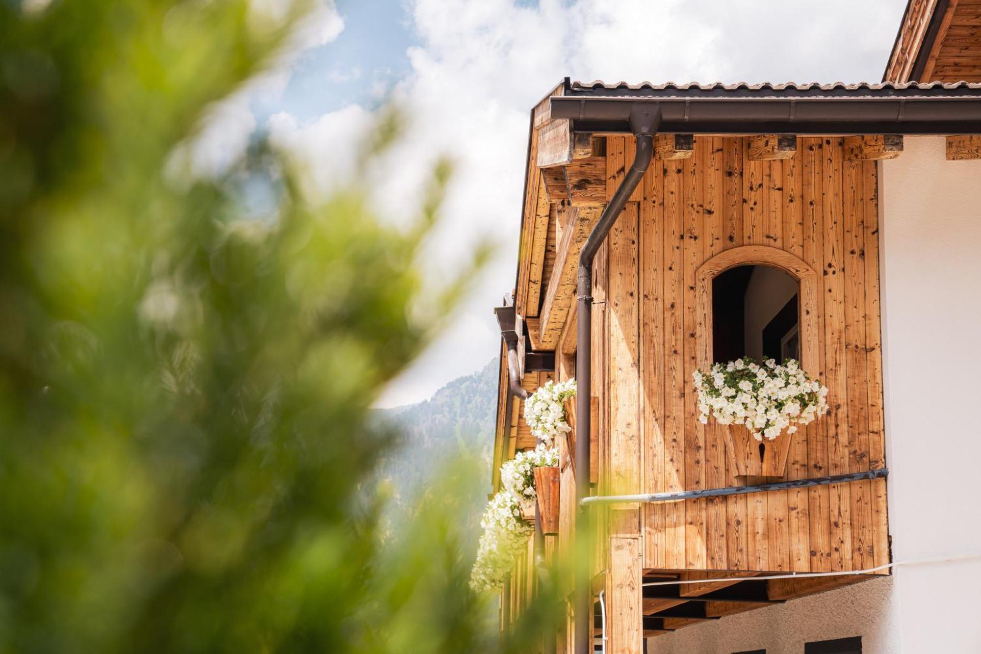Croce Bianca Leisure & Spa Hotel Canazei Kültér fotó