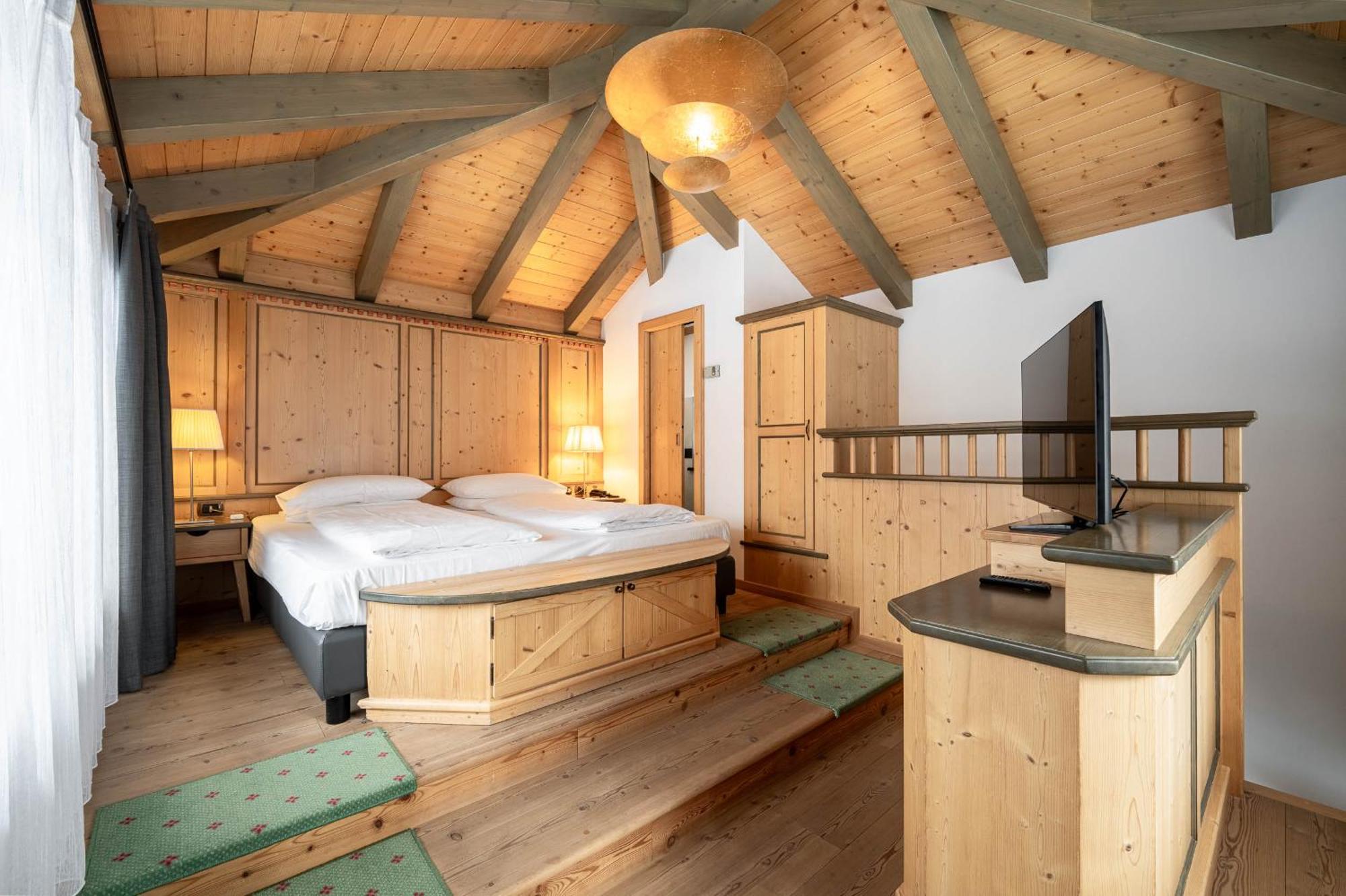 Croce Bianca Leisure & Spa Hotel Canazei Kültér fotó